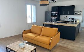 Joli F3 Sete A La Caraussanne